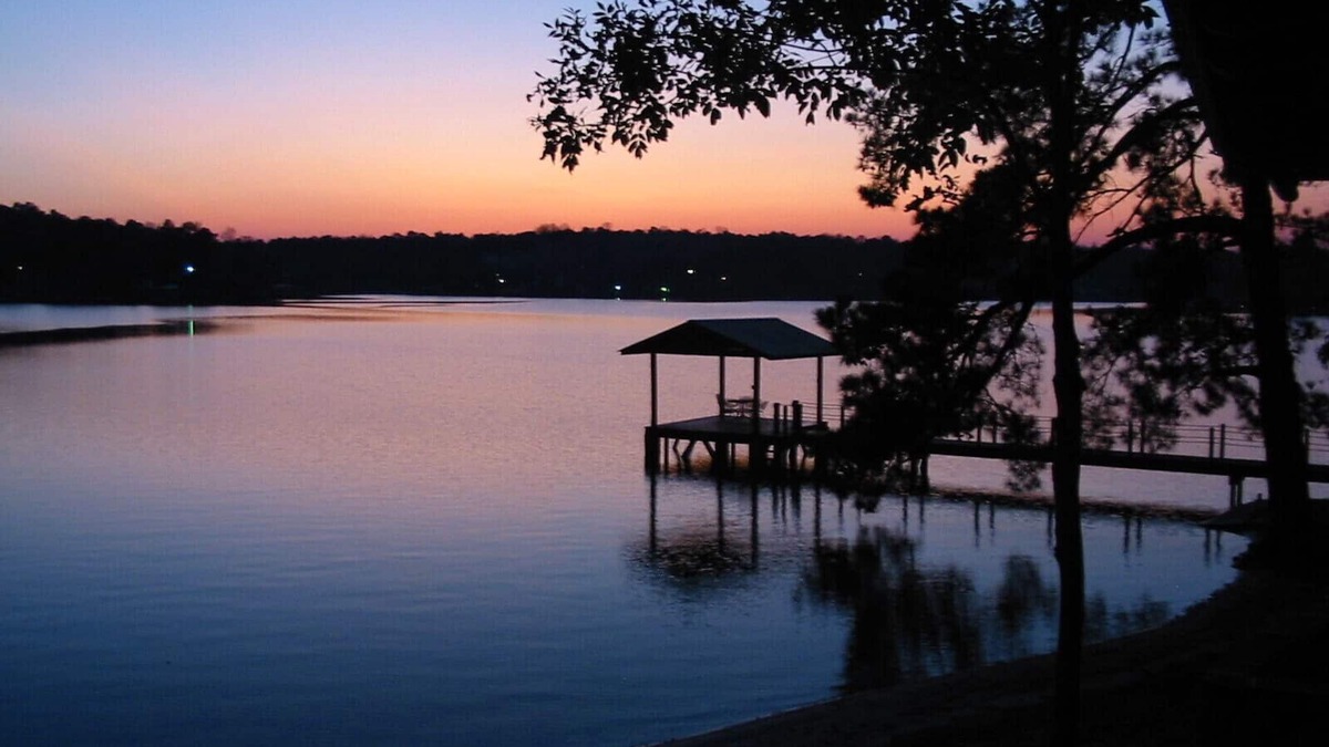 Eclectic House | Summer Haven at Lake Martin 3 Bedroom.3 Full Baths.Beach