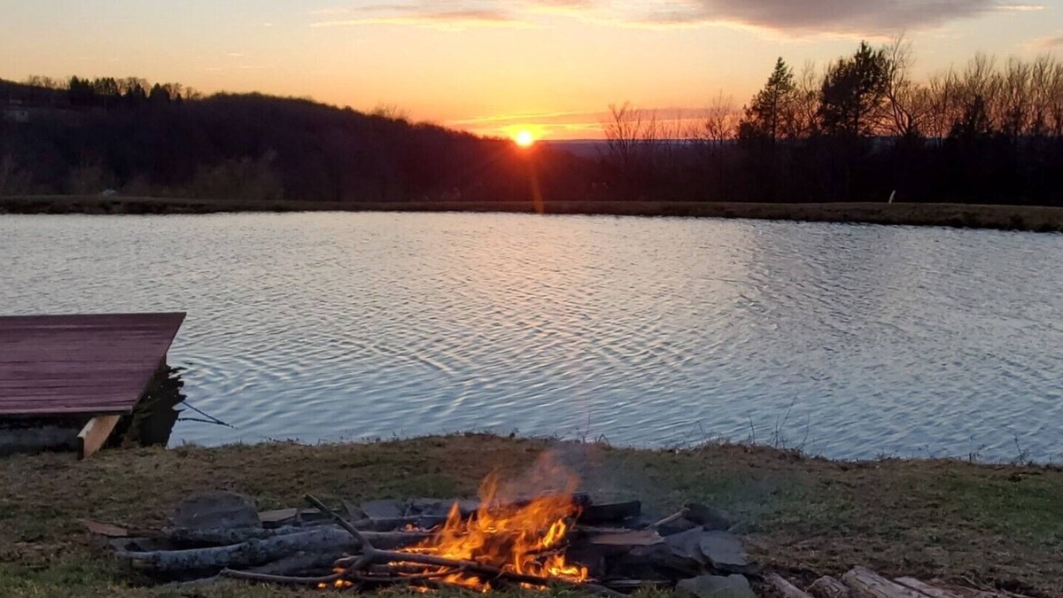 Dushore House | Summer is waiting for you at Whispering Willows Farm