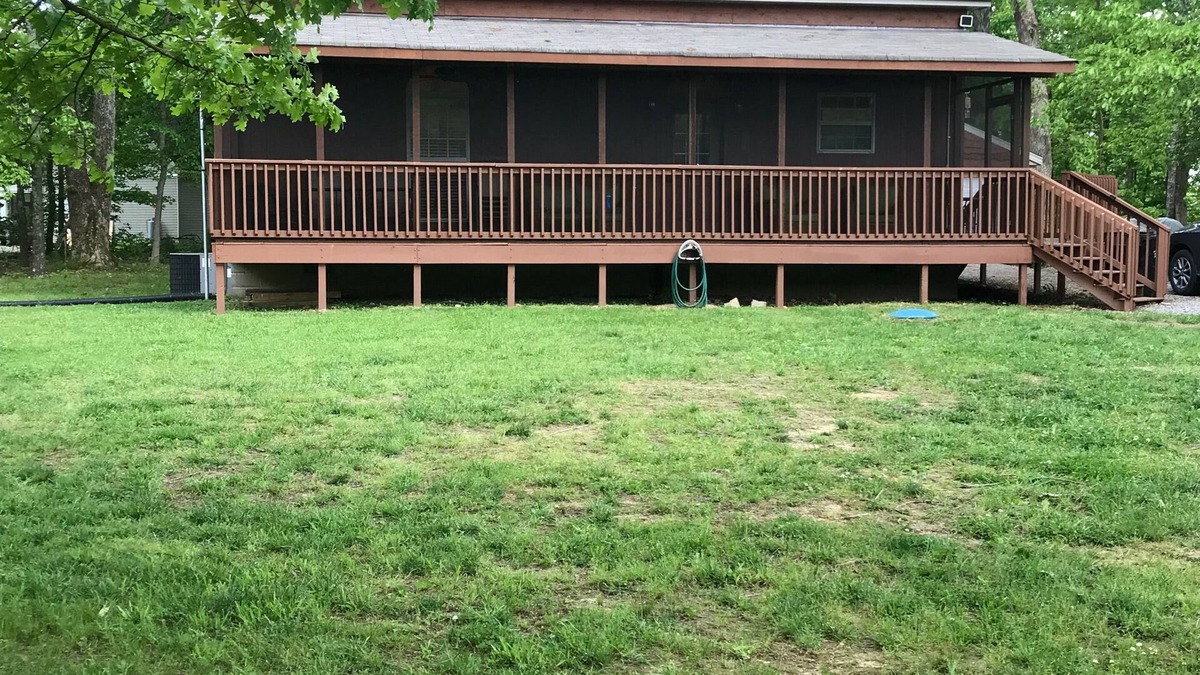 Scottsville House | Summer Lake Time. Barren River Lake. Big yard for Family Fun
