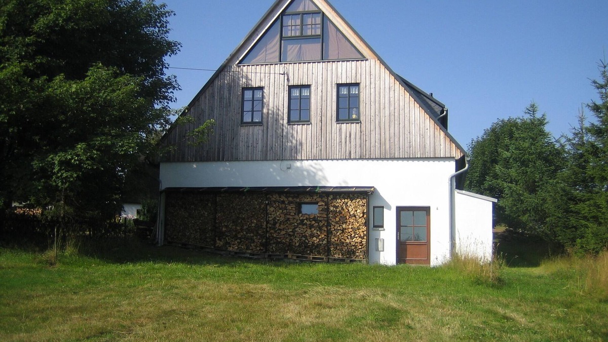 Zinnwald-Georgenfeld House | Summer retreat or ski hut - slow down - stop - switch off