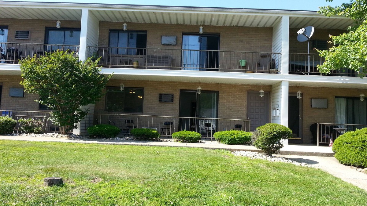 Long Branch Condo | Summer Rental - Great Location - West End Section of Long Branch - Walk to beach