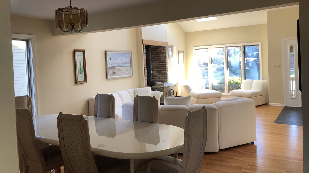 Osbornsville House | Summer Rental. WATERFRONT. Private DOCK for your boat. Walk to beach. Sleeps 10.