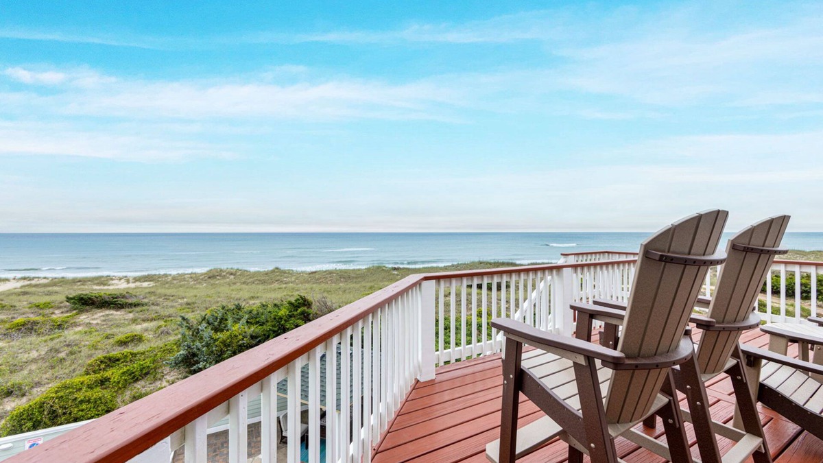 Hatteras House | SUMMER SAVINGS - Oceanfront w/Private Pool, Hot Tub, Game Room, Putting Green