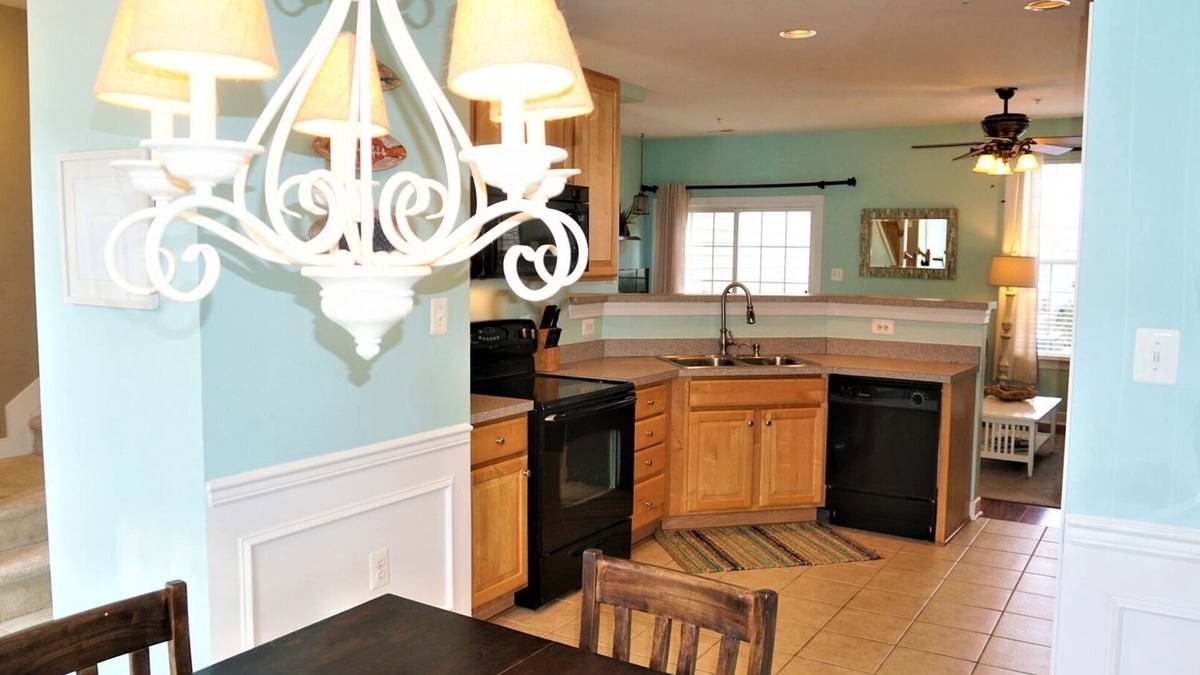 Villages of Five Points House | SUMMER SOLSTICE– 3BR, 2.5BA | 3 Bed, 2.5 Bath