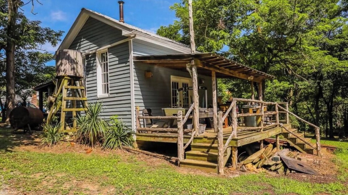 Powhatan House | Summer special💲75 Sun-Thurs 1 nights💲125 Fri-Sat, Pets