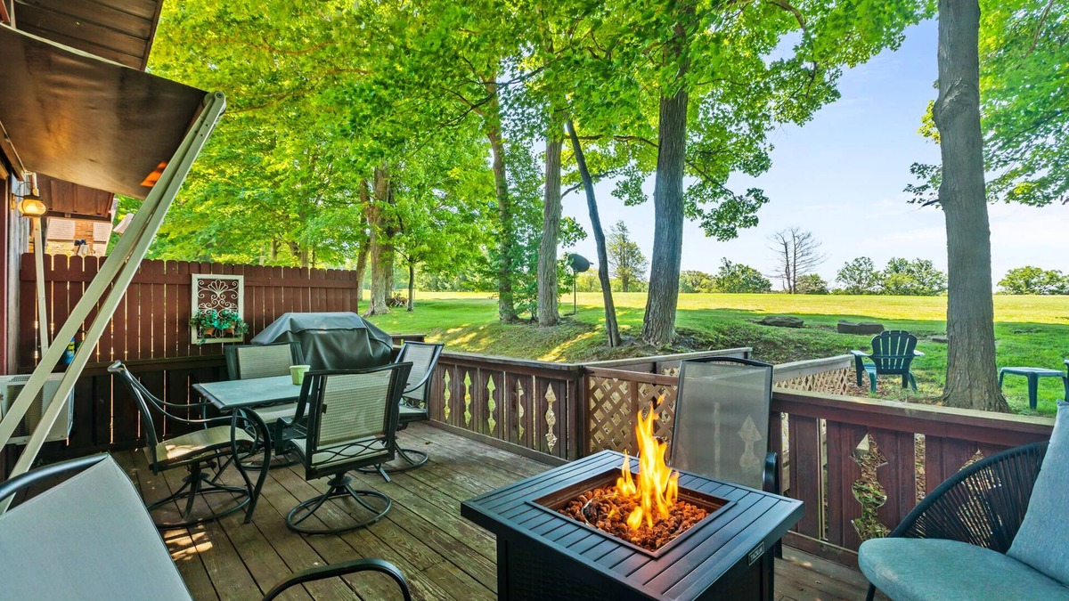 Indian Lake Ski Chalet | Summer Special! Indian Lake Chalet w/Dock & Golf – Relax & Unwind