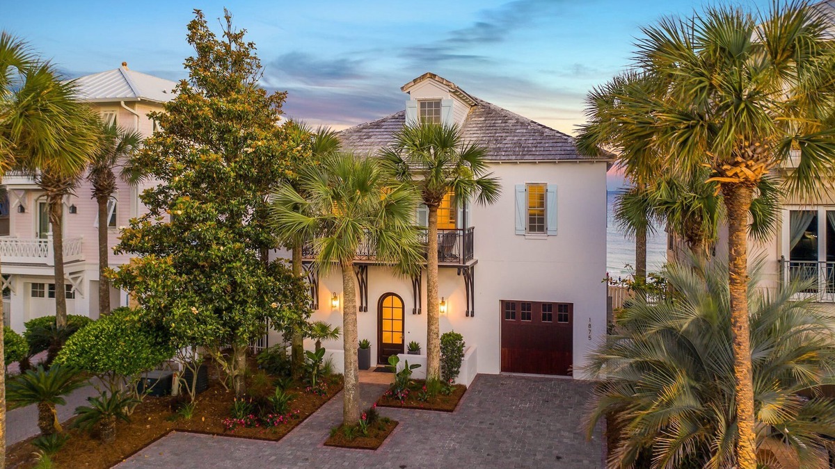 Delos House | ๐
Summer Sunset | Beach Front | Pool | Dog Friendly* | Free Excursions & Beach Chair Service!