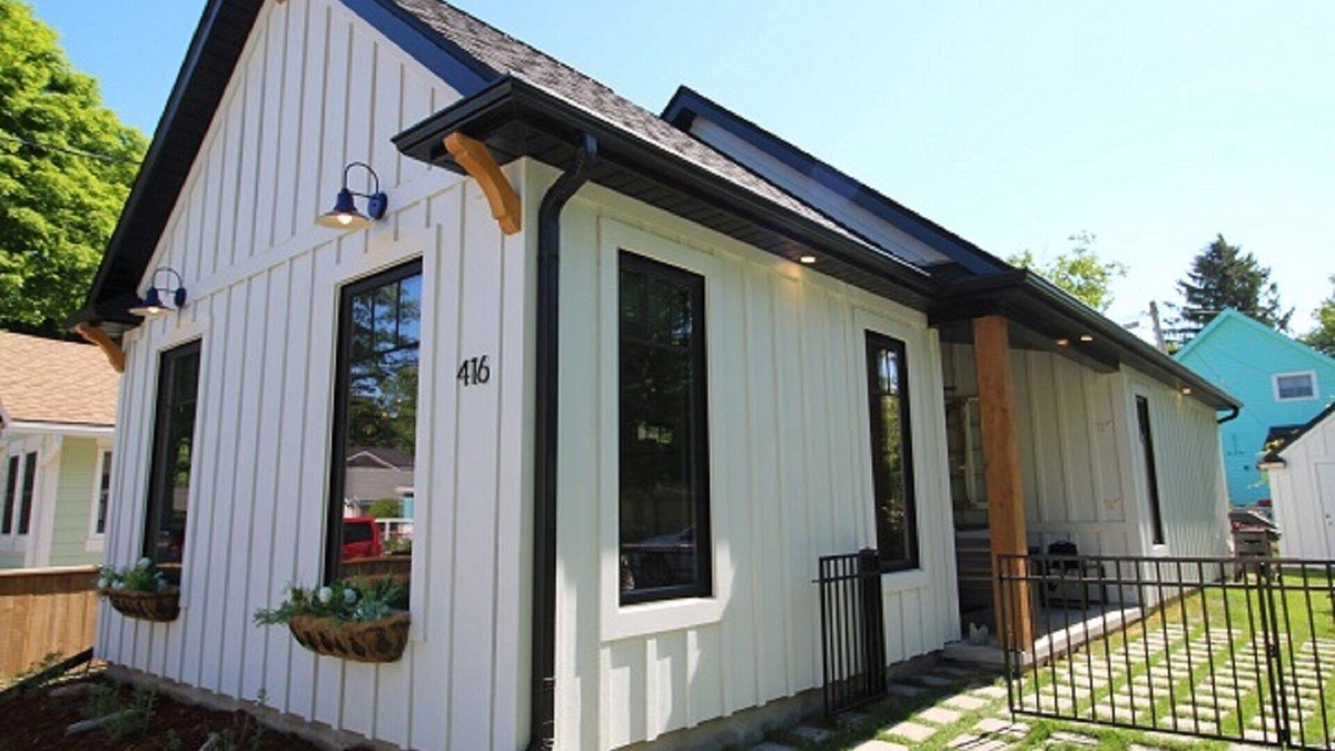 Crystal Beach Cottage | Summer Wind