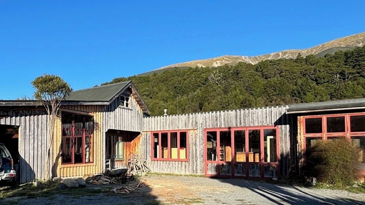 St. Arnaud House | Summerhouse Lodge, St Arnaud
