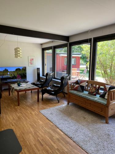 Aspet House | Summers Paradise