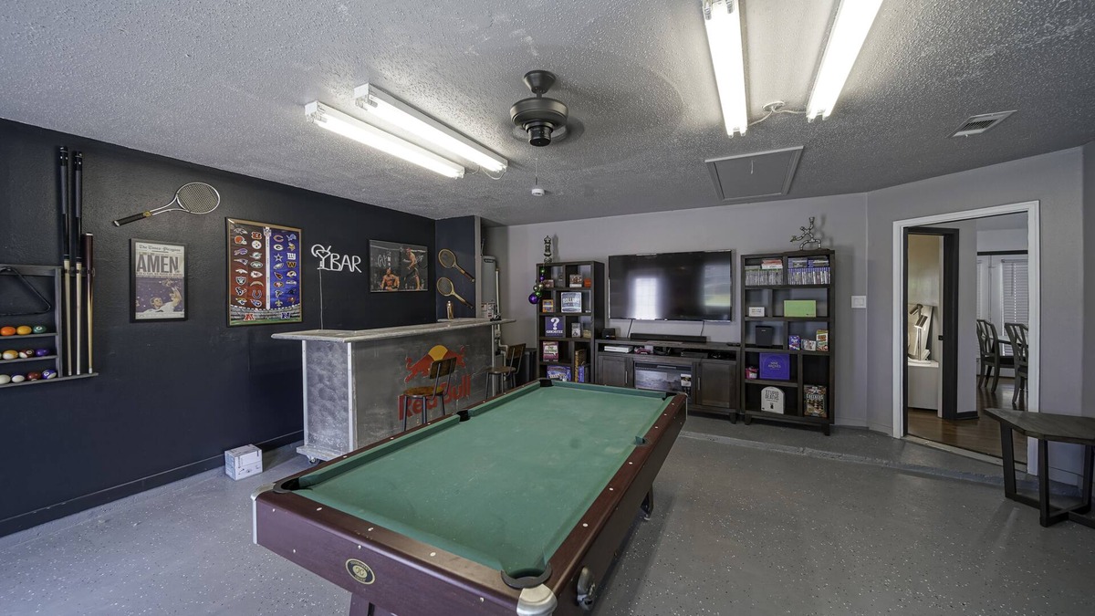 Gulfport House | Summertime Fun/King Bed/Game Room