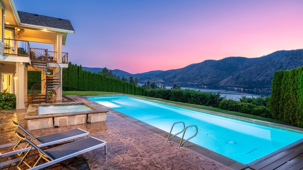 Helios Hills House | Summit Pool House, Hot Tub, Pool, 5 Bedroom 3 Bath, Lake Views, Game Room