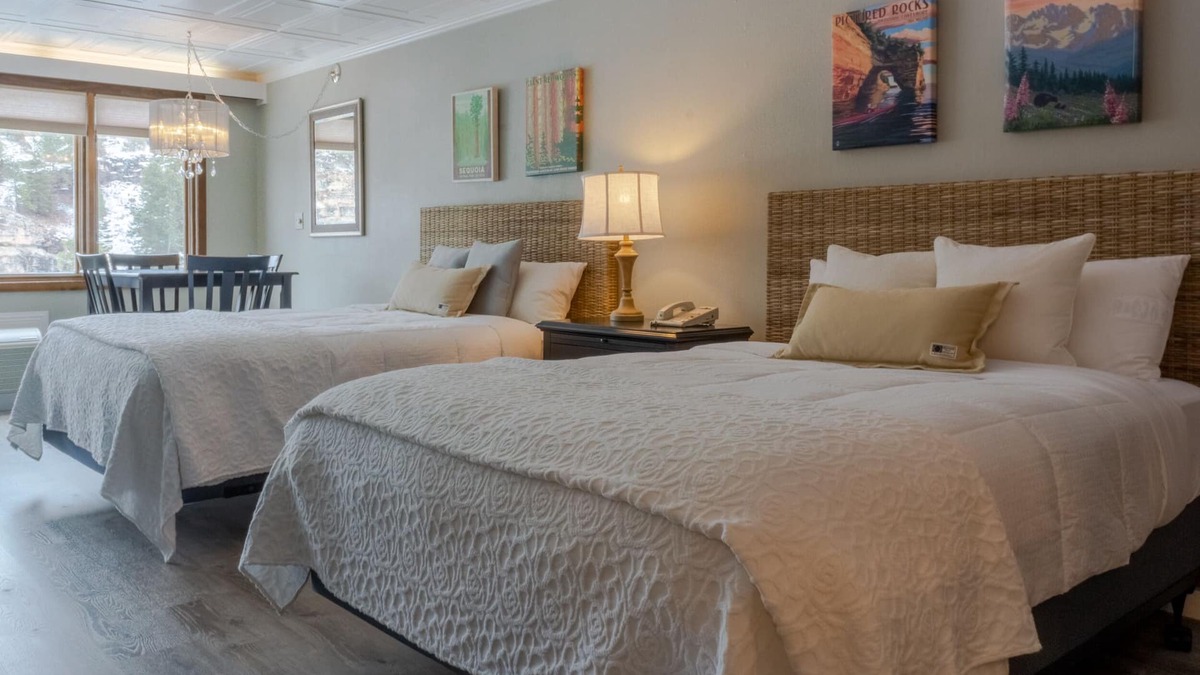Purgatory Cabin | Summit Studio (#232) |10 min to Ski - Pool/Hot Tub - Golf - A/C - Views