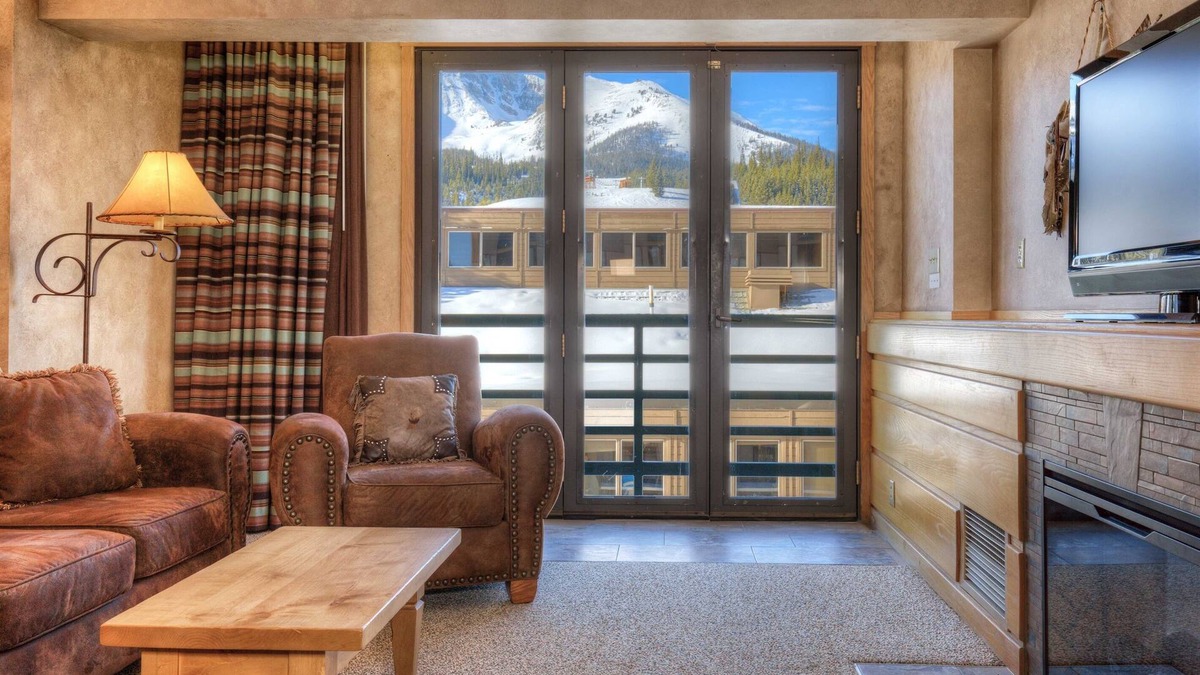 Big Sky Condo | Summit View- Ski in/Out, Pool and Hot Tub!