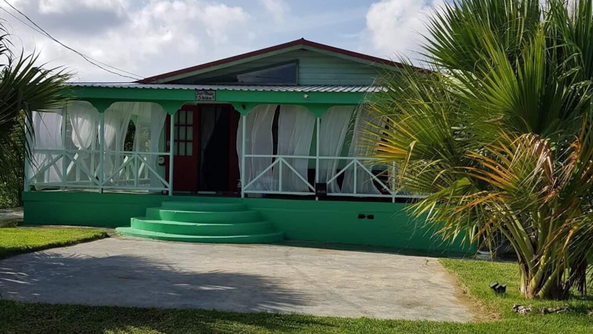 Babbs House | Sun and Moon Shine