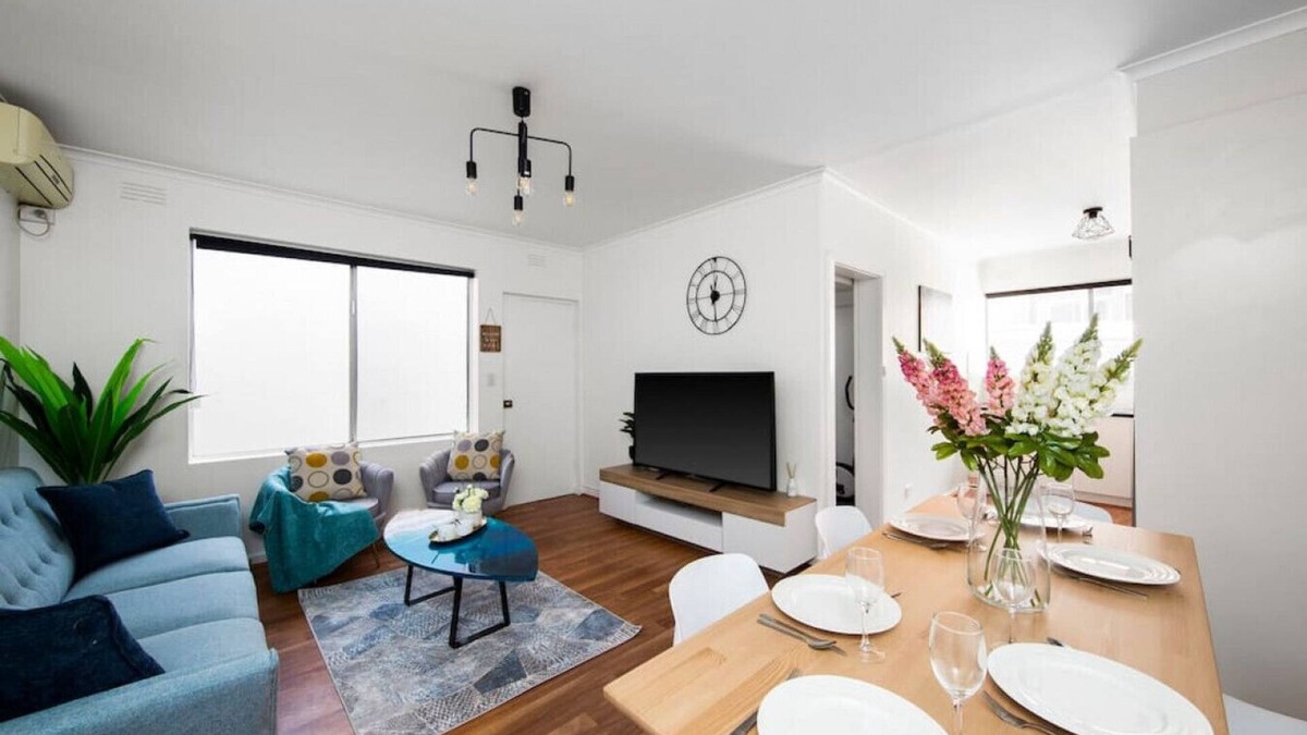 Albert Park House | Sun and Sand Albert Park