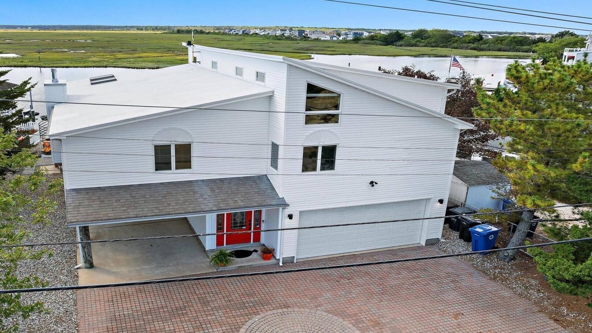 Beach Haven West House | Sun-Kissed Beach House: Your Off-Season Waterfront