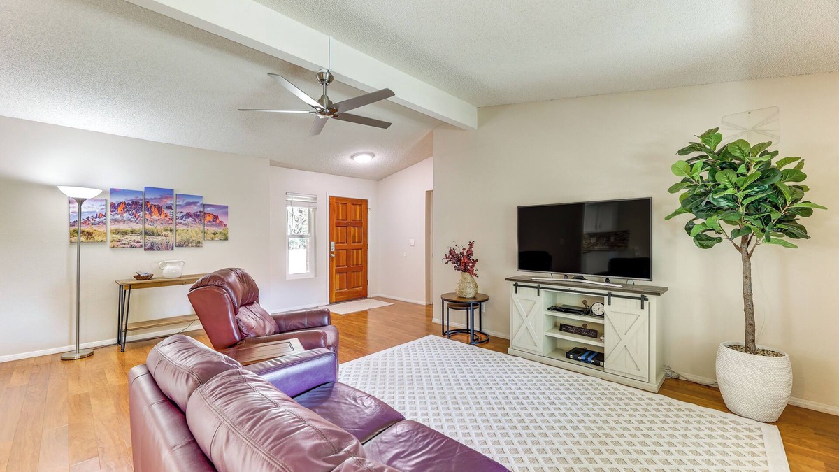 Sun Lakes House | Sun Lakes Home w/3 Pools in Retirement Community