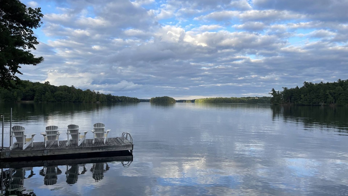Rideau Lakes Cottage | Sun on the Brow Cottages - Blue Skies Cottage