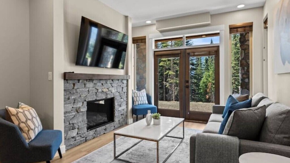 Sun Peaks Condo | Sun Peaks Condo - True Ski In/Ski Outnn