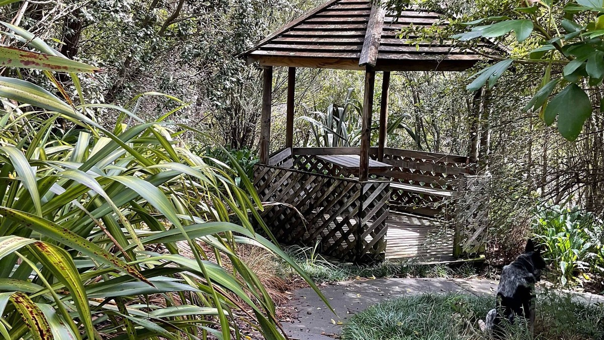 Gisborne House | Sun Ray House.