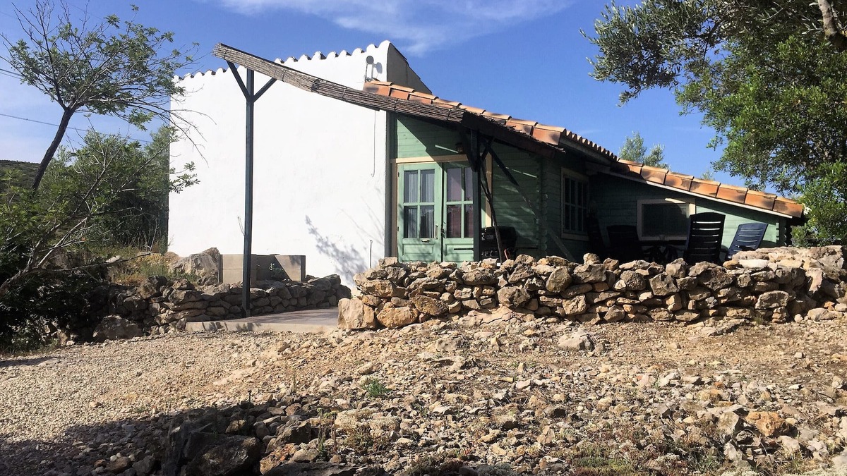 El Perello Cottage | Sun, sea, rest and space, on our still active finca (farm) from 6 ha, casita Dos