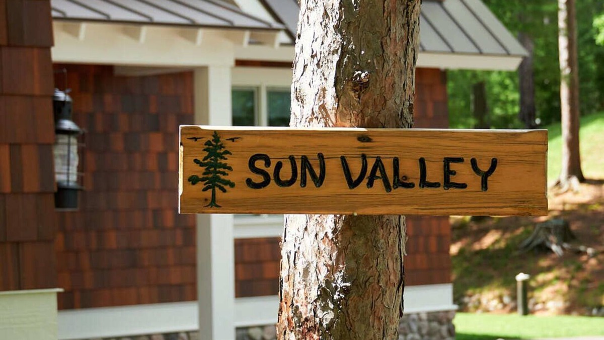 Manitowish Waters House | Sun Valley Luxury Lake Home - Newer Construction on Sandy Shore of Spider Lake