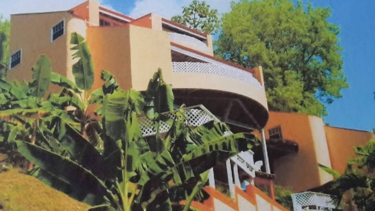 Bonne Terre Villa | Sun West Villas Estate - Sleeps 16 with Pool and Caribbean View near Rodney Bay