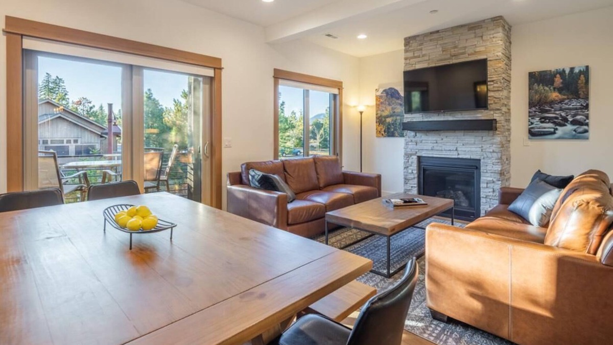 Cle Elum Ski Chalet | Suncadia 2 Bdrm Village Chalet Resort Core Getaway