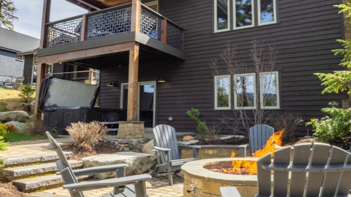 Cle Elum House | Suncadia 4 Bdrm Home with Private Hot Tub overlooking Prospector Golf Course