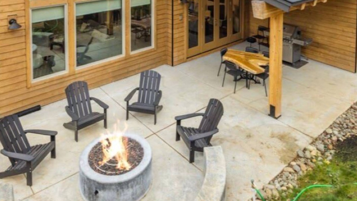 Cle Elum House | Suncadia 5 Bdrm Home with Secret Bunk Room and Hot Tub Fun for the Kids
