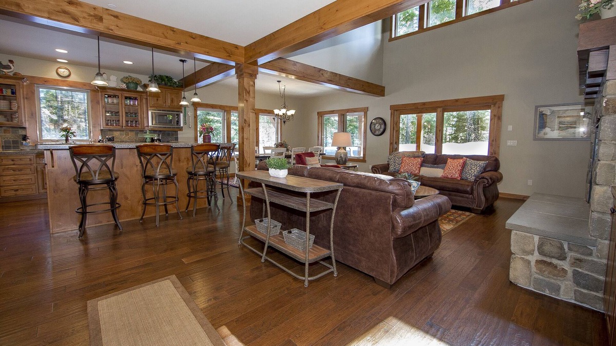 Cle Elum House | Suncadia Home, Sleeps 12, 3Baths, Hot Tub, Bikes, Fire Pit, Pets ok, Open to all