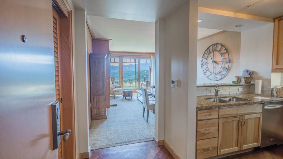 Cle Elum Condo | Suncadia Lodge 1-Bedroom Riverview Suite!