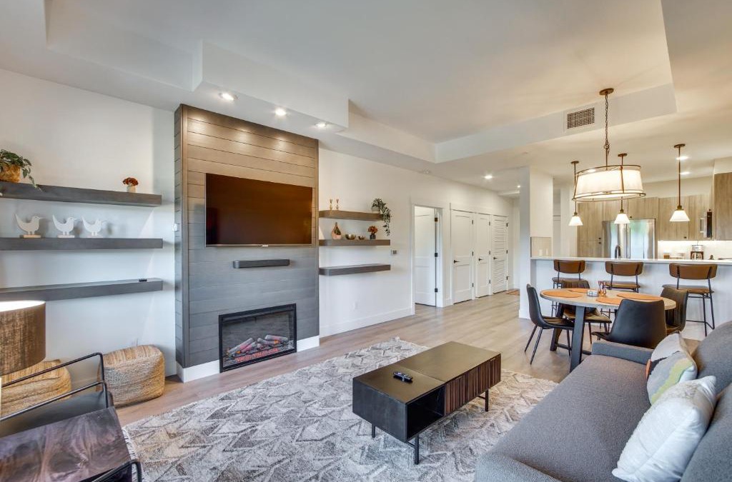 Cle Elum Apartment | Suncadia Resort Condo Balcony and Golf Course Views