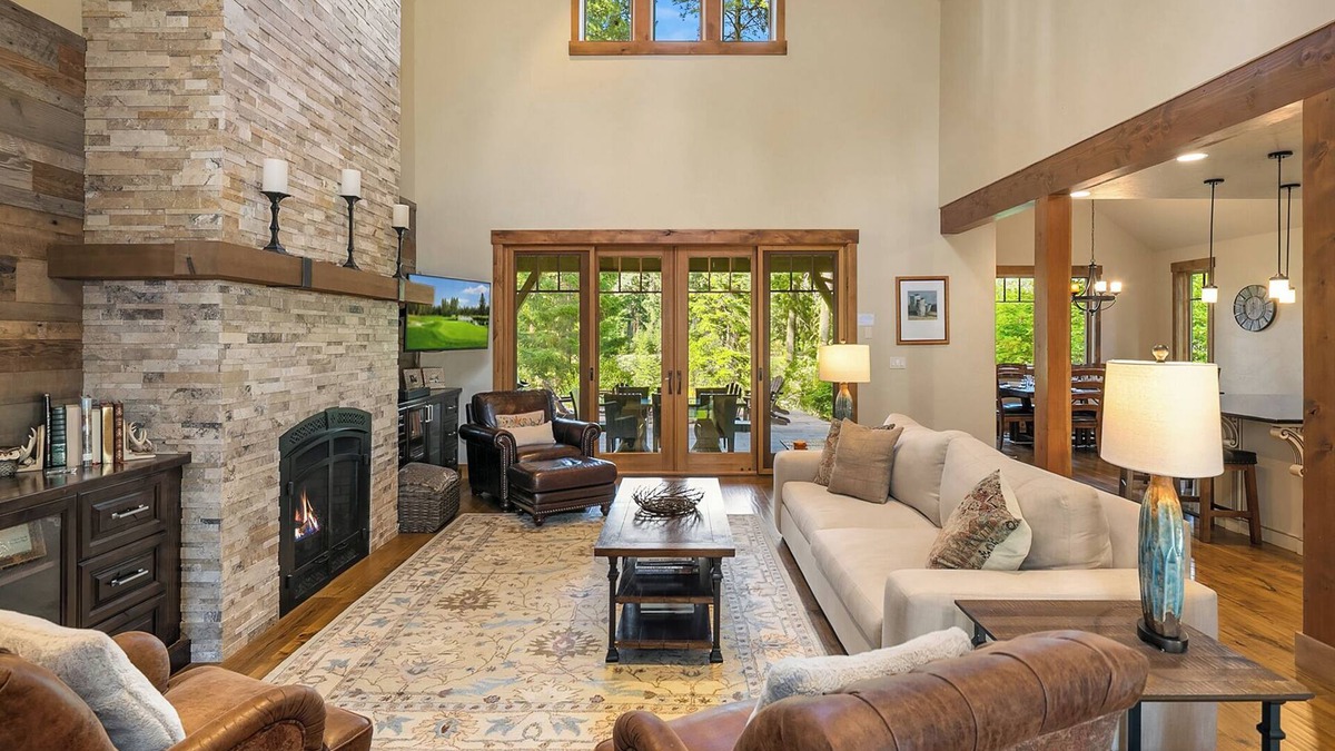 Cle Elum House | Suncadia's Best! Three Sisters Lodge * 3 Masters * Game Room * Hot Tub * Pets