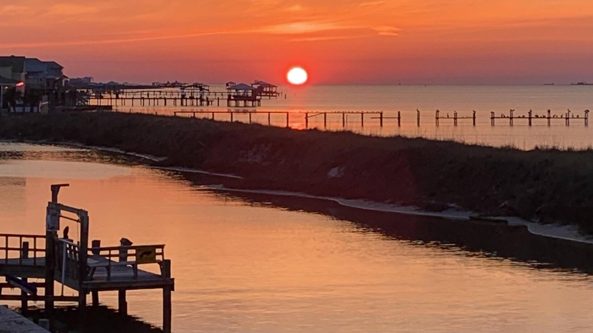 Dauphin Island House | SunChaser - Waterfront - Fabulous Sunsets !