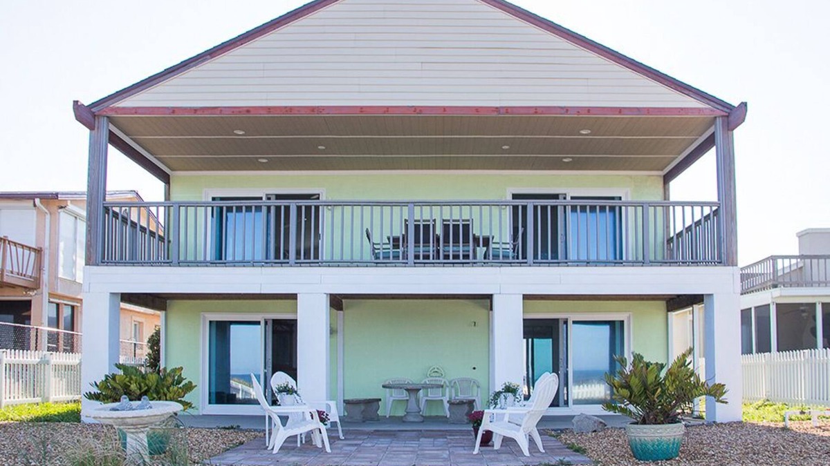 Vilano Beach House | Sundance LUXURY beach HOUSE, WHOLE HOUSE on OCEAN. 93 5 star reviews
