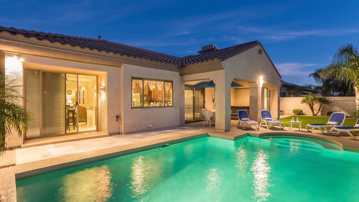 Litchfield Park Villa | SUNDANCE VILLA - Heated Pool, Jacuzzi, Billiard-1 mile to Wigwam golf club