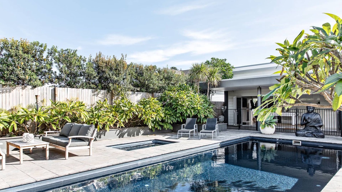 Werri Beach House | Sundara Beach House - *Winter SpecialStay3/Pay 2*- Ocean views, heated pool spa