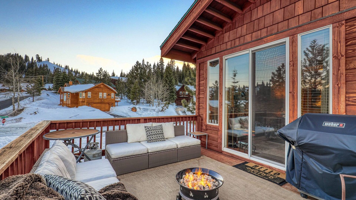 Truckee House | Sundial Retreat at Tahoe Donner - 2BR Monthly Lease