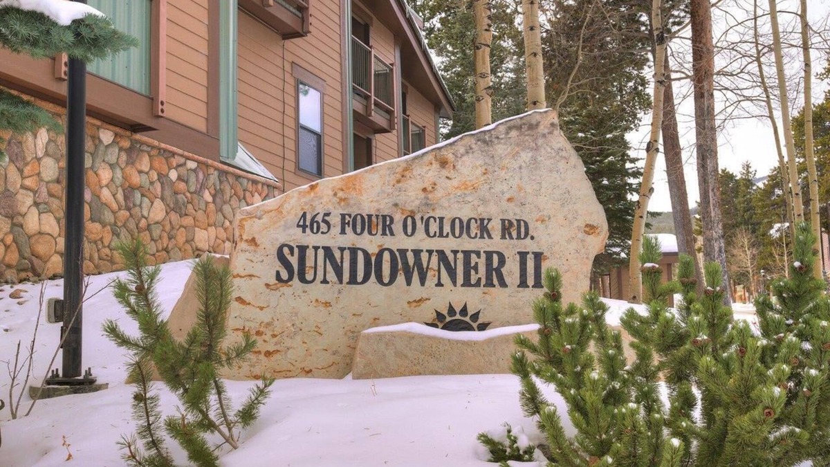 Four O'Clock Condo | Sundowner II 203