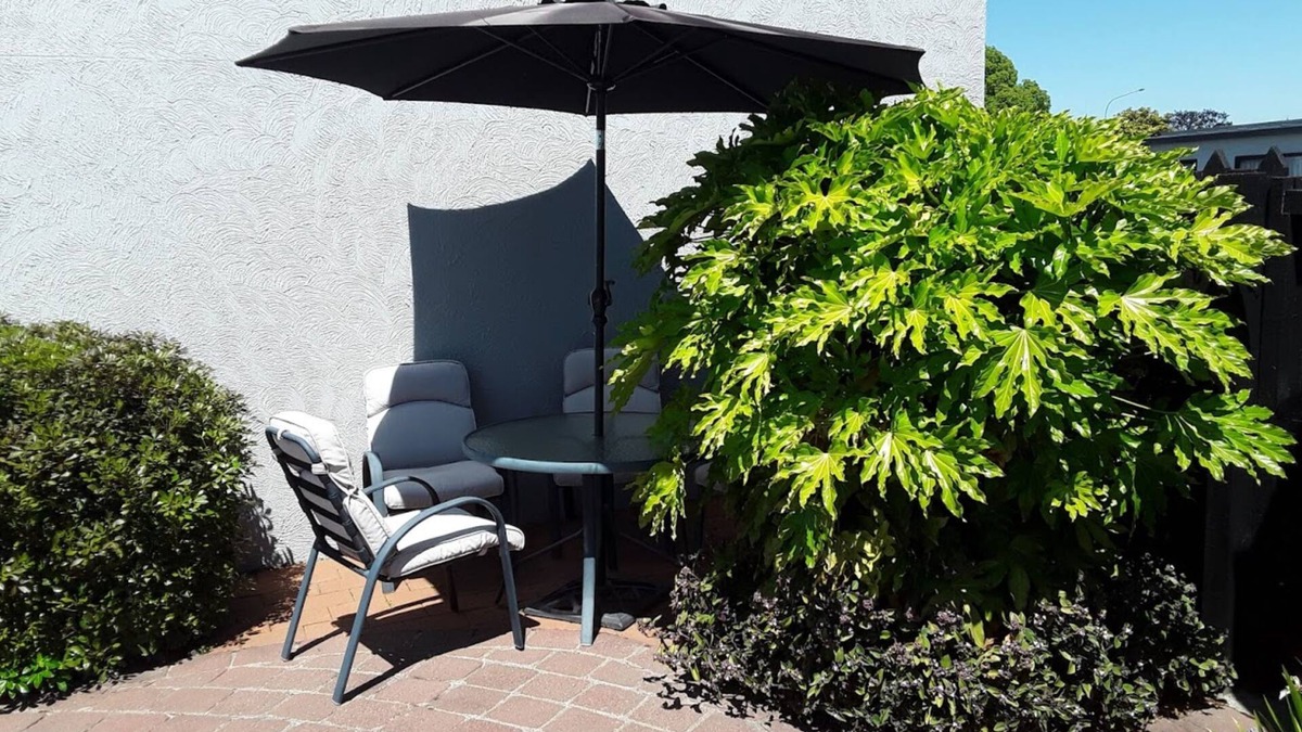 Blenheim Hotel | Sundowner Motel