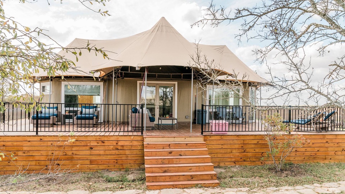 Fentress House | Sundowner Safari Tent at Wahwahtaysee Resort on the San Marcos River