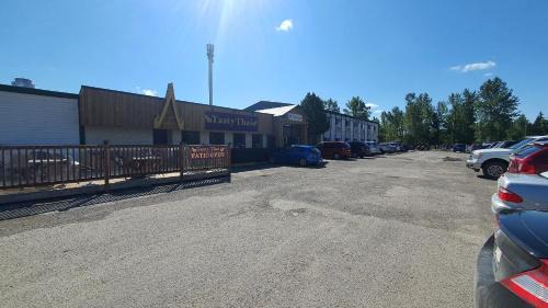 Sundre Hotel | Sundre Motor Inn