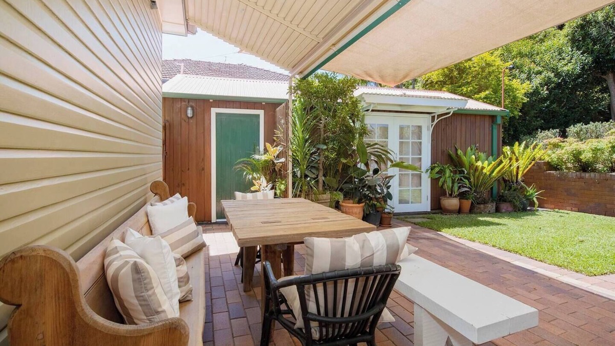 Highfields House | Sunfields Garden Hideaway between Beaches and CBD