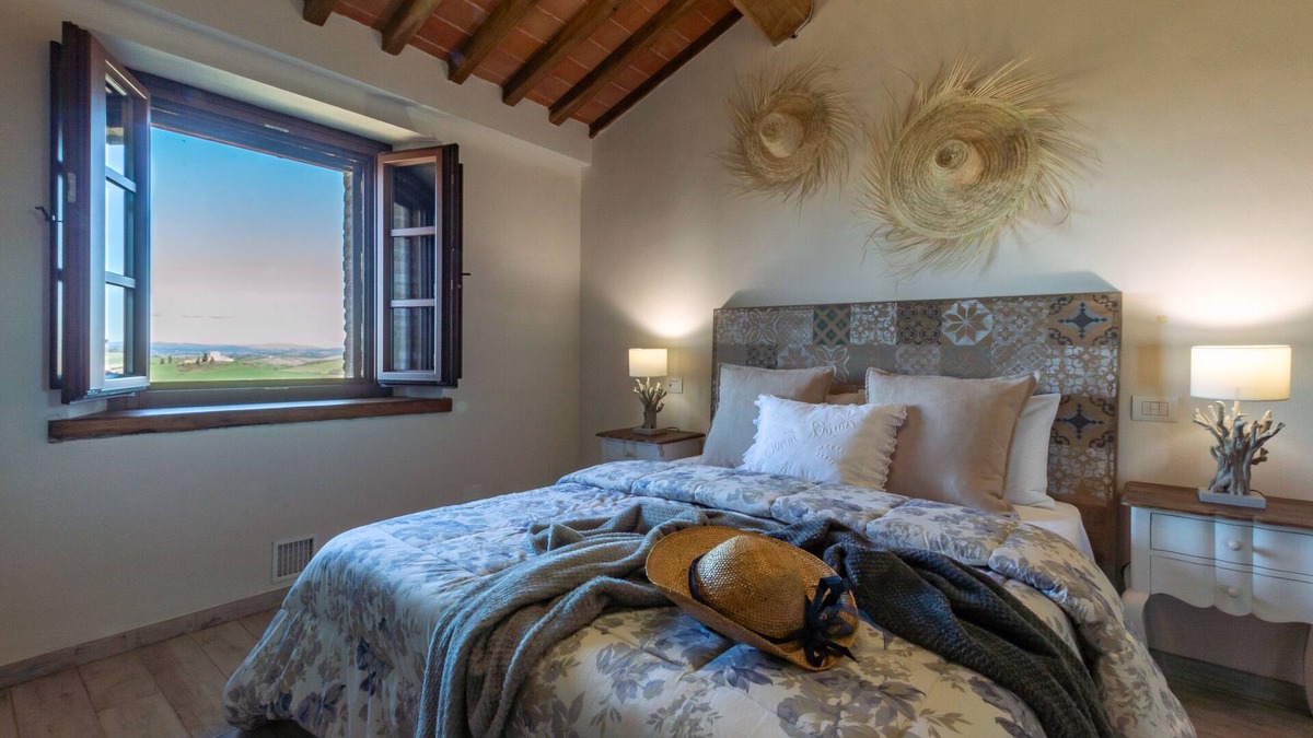 Monteroni d'Arbia Apartment | "Sunflower" apartment overlooking Siena