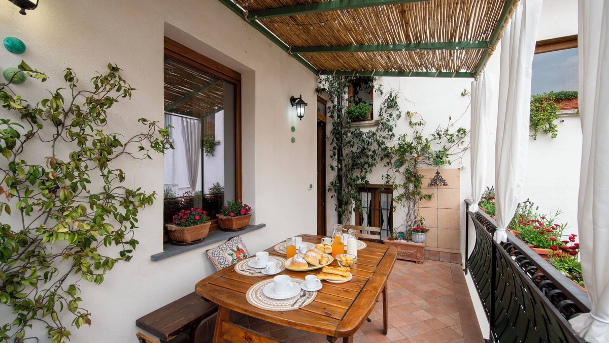 Bomerano Apartment | Sunflower Family Deluxe apartment