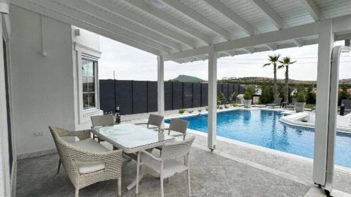 Foca Villa | Sunken seated fire pit villa!