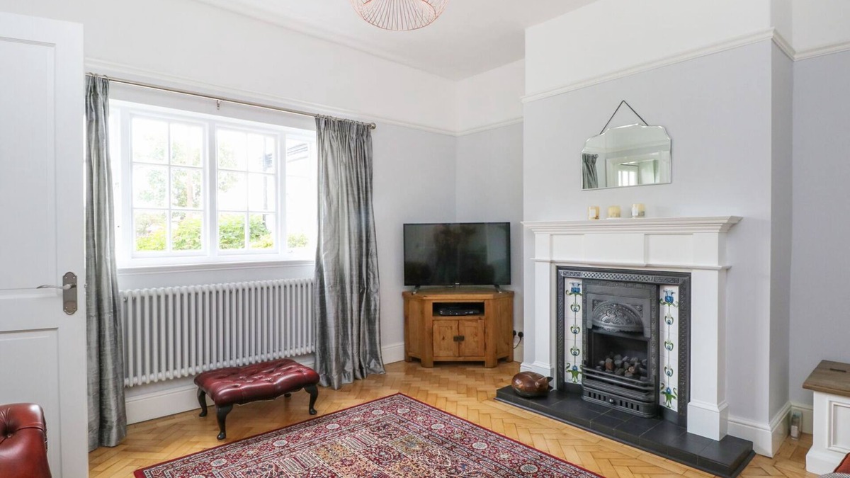 Port Sunlight Cottage | SUNLIGHT SOAP COTTAGE, family friendly in Port Sunlight