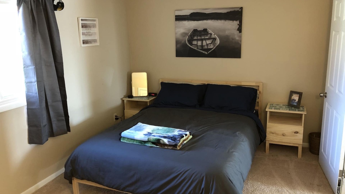 Vernon Condo | Sunny 2BR Loft near Crystal Springs and Mountain Creek. Pets welcome.